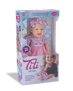 Boneca Titi faz Xixi
